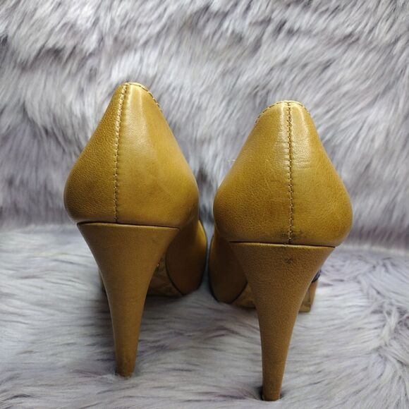 L.A.M.B. Leather Tuxedo Platform Pump Shoes Womens Size 6 Tan Brown Black - Picture 6 of 10